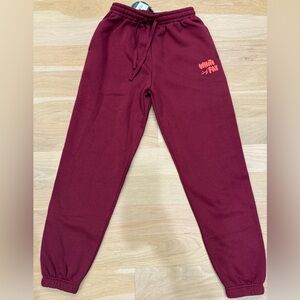 Women White Fox Capsule 9 Star Of The Moment Burgundy Sweatpants (S)
